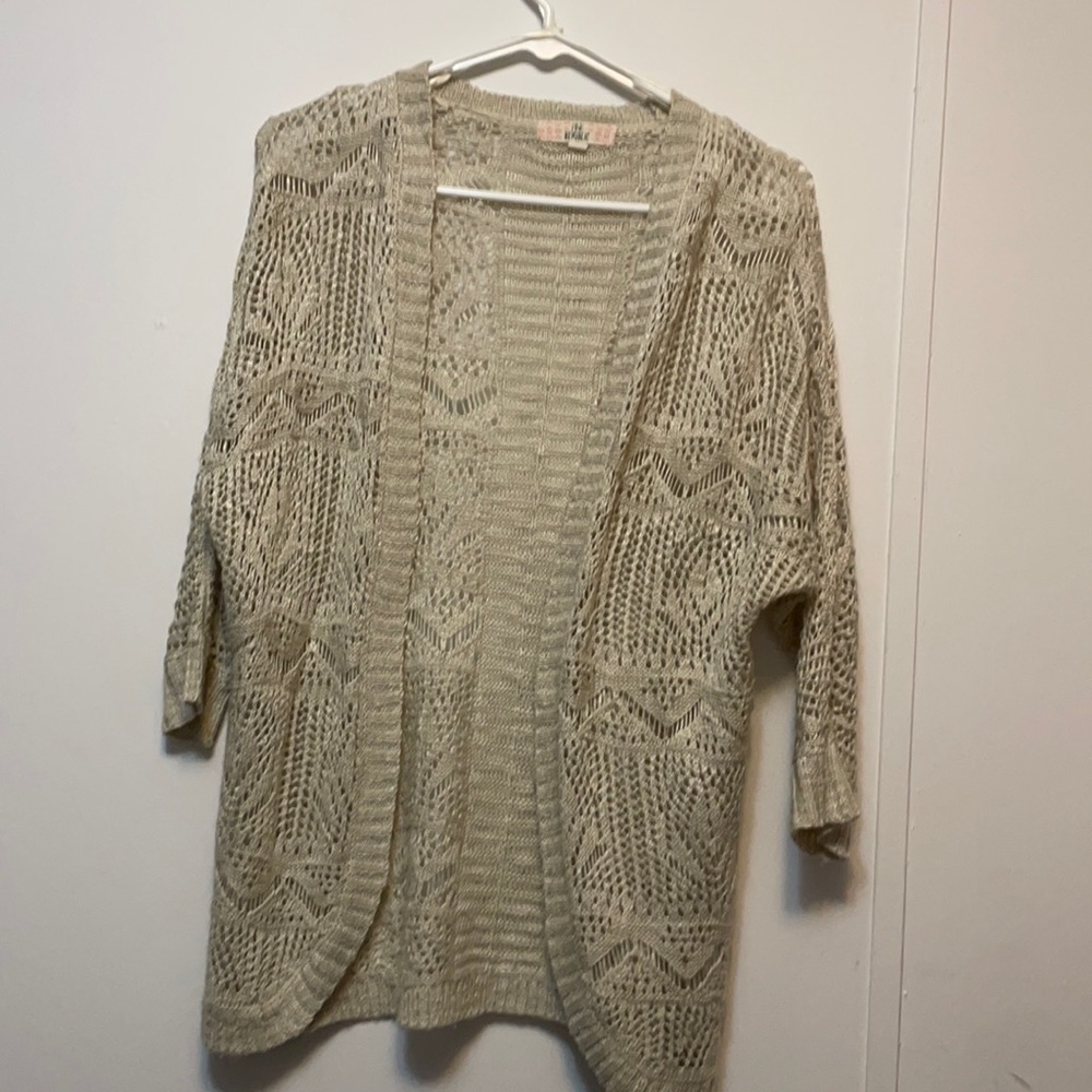 Pink Republic cream 3/4 sleeve sweater.